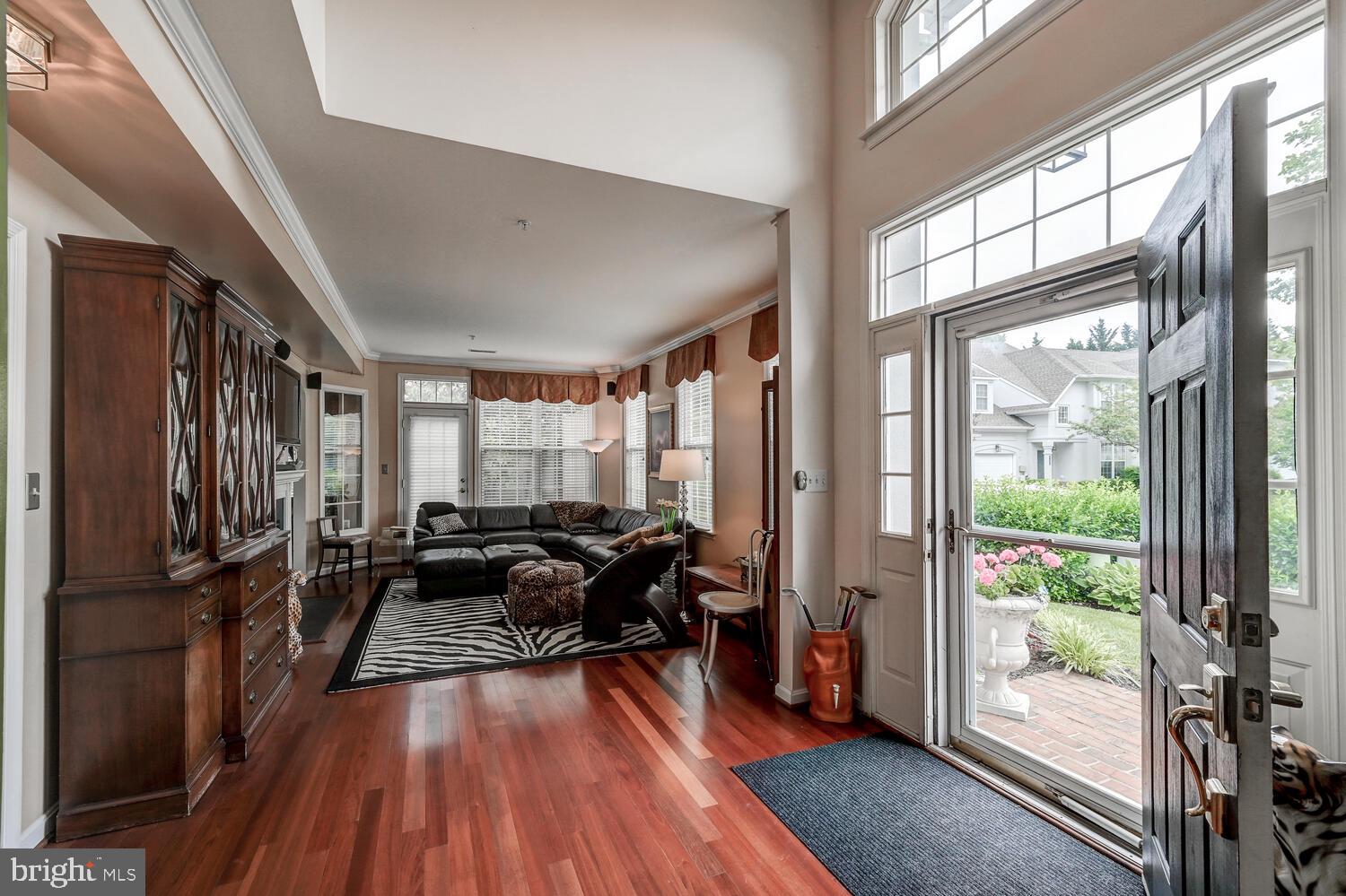 GREY ROCK VILLAS - Residential