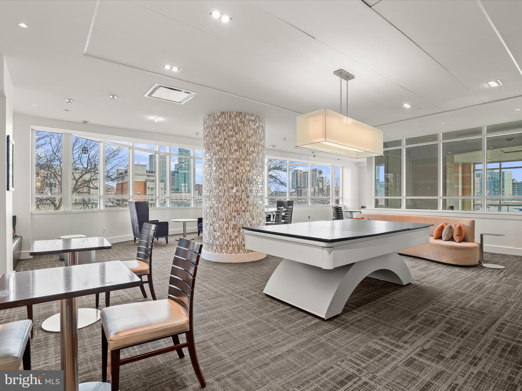 HARBORVIEW CONDOMINIUMS - Residential