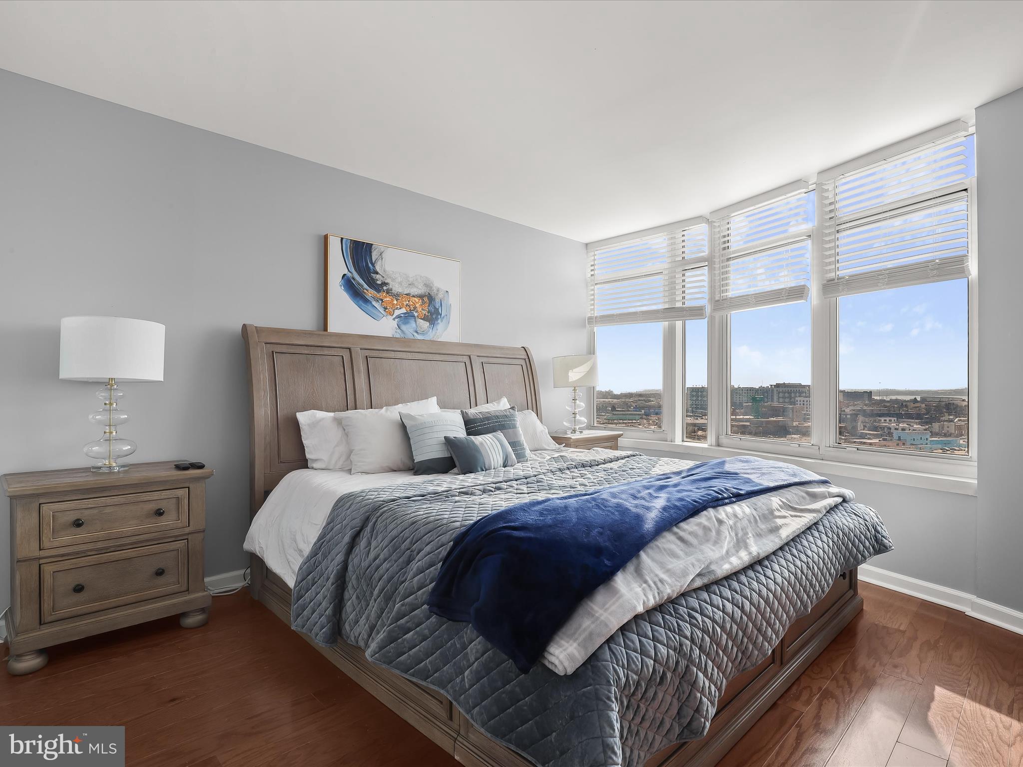 HARBORVIEW CONDOMINIUMS - Residential