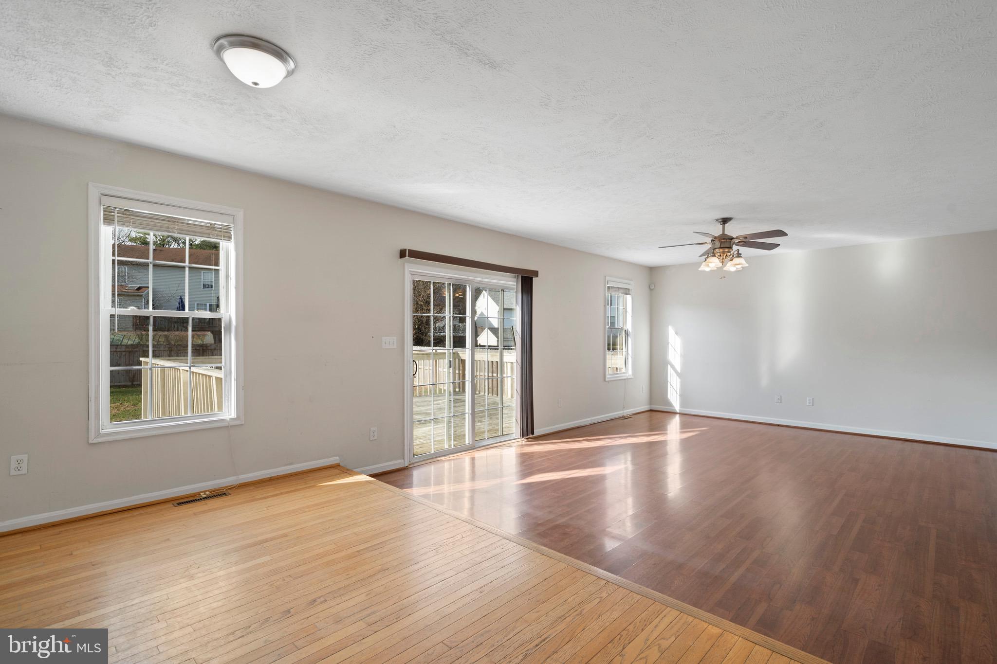 EMERALD HILLS ESTATES - Residential Lease