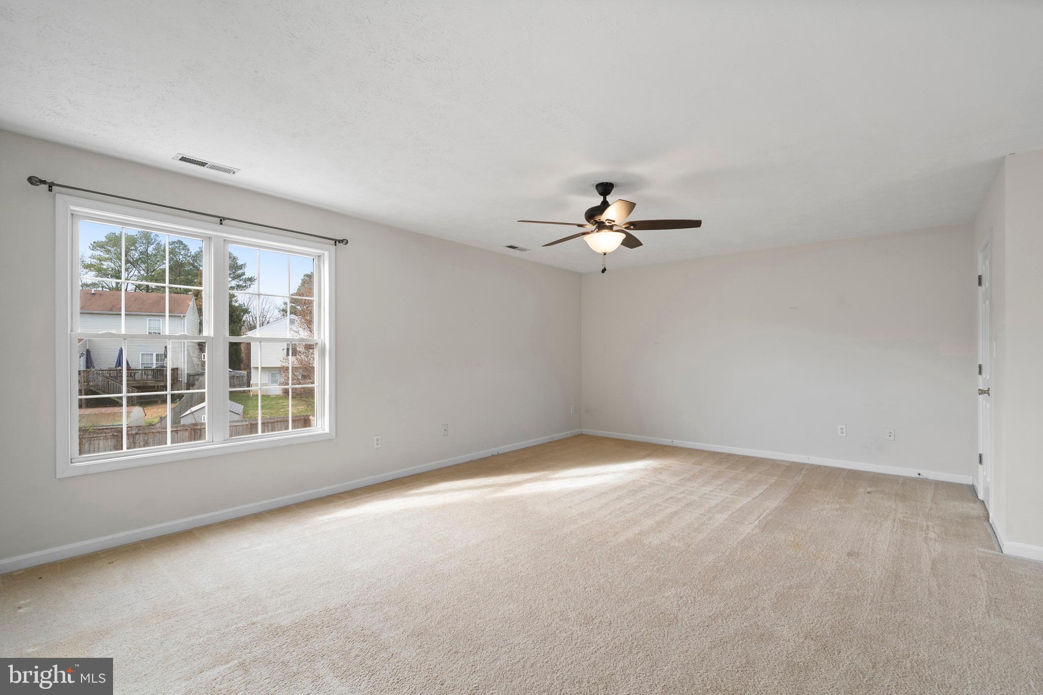 EMERALD HILLS ESTATES - Residential Lease