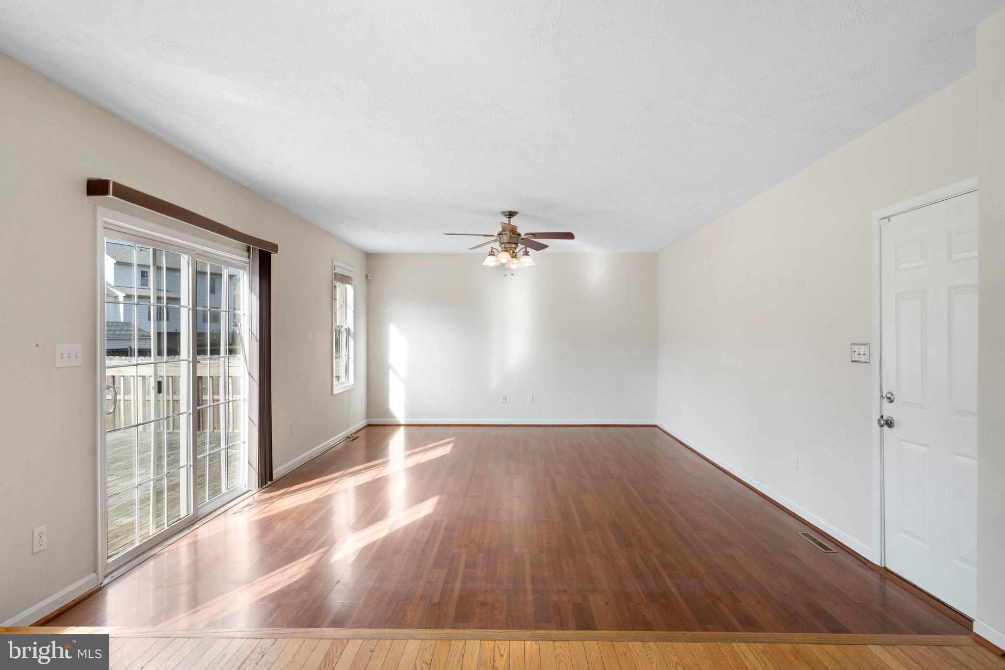 EMERALD HILLS ESTATES - Residential Lease