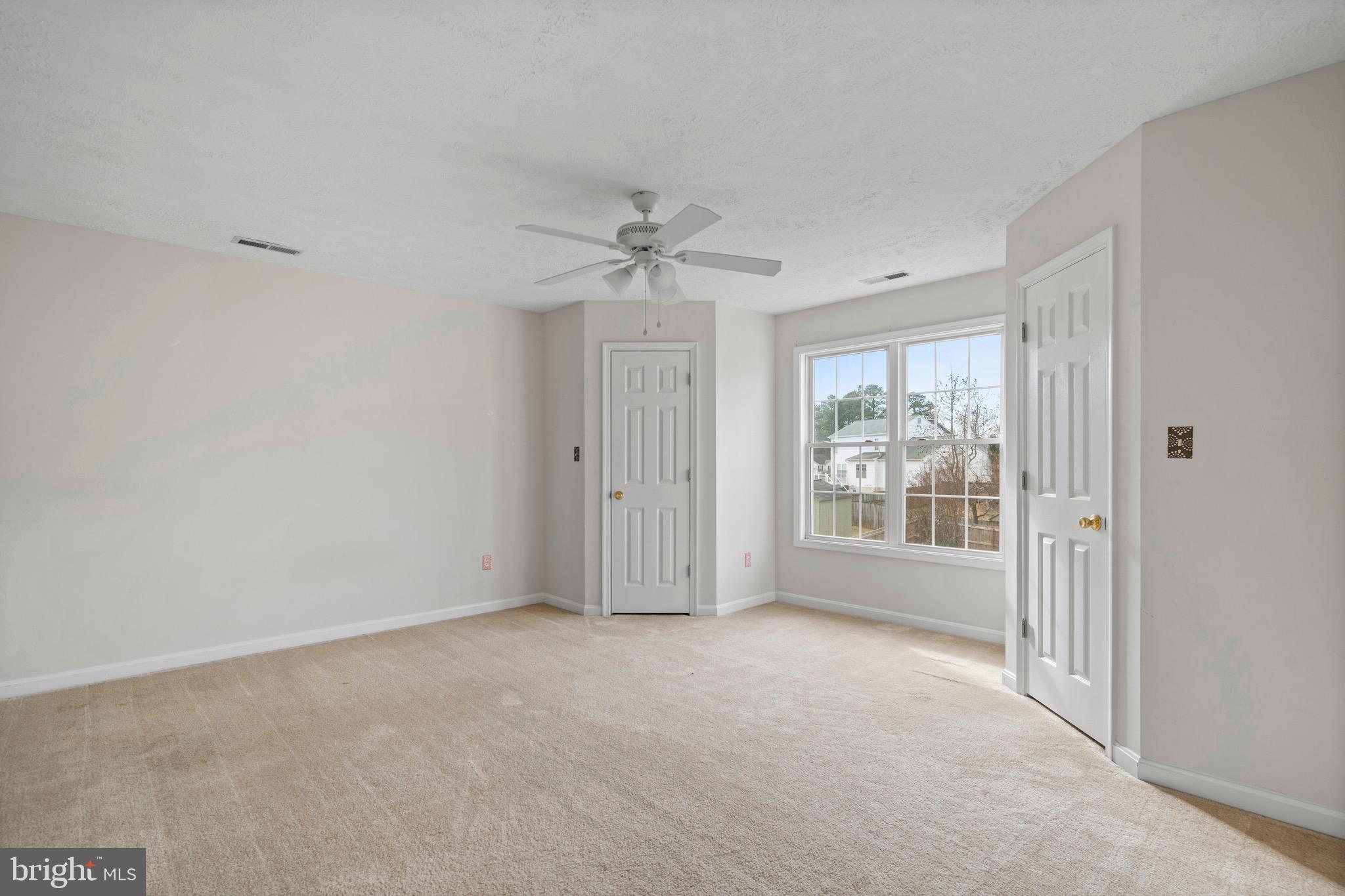 EMERALD HILLS ESTATES - Residential Lease