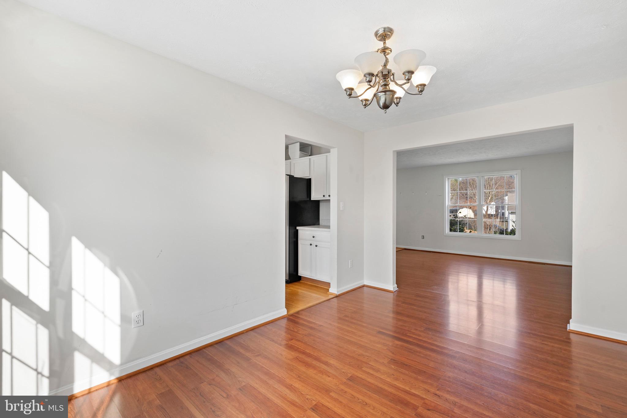 EMERALD HILLS ESTATES - Residential Lease