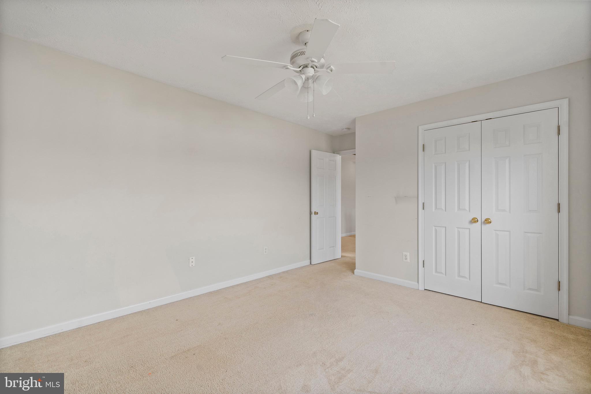 EMERALD HILLS ESTATES - Residential Lease