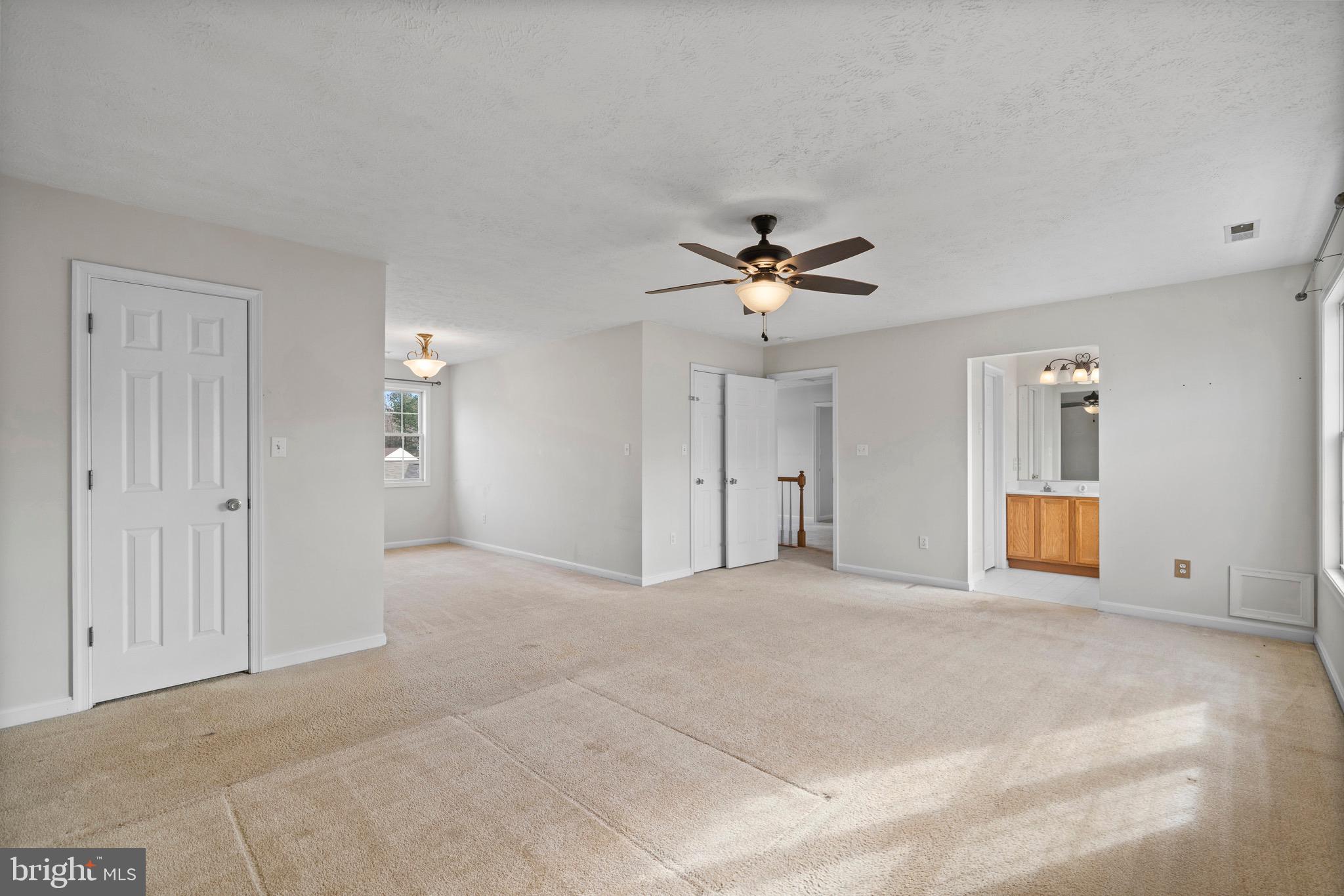 EMERALD HILLS ESTATES - Residential Lease