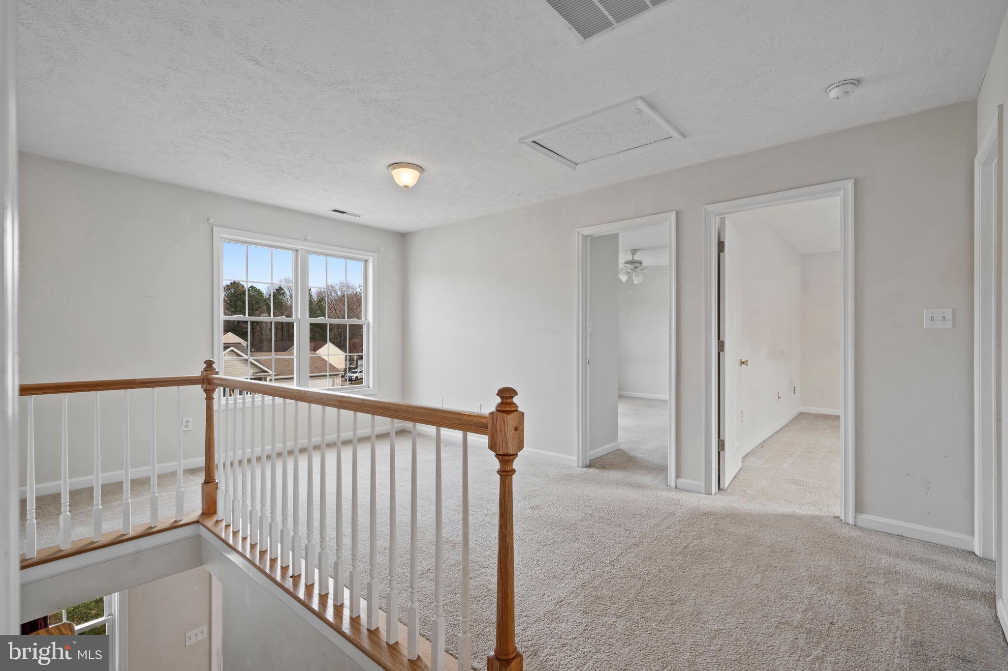 EMERALD HILLS ESTATES - Residential Lease