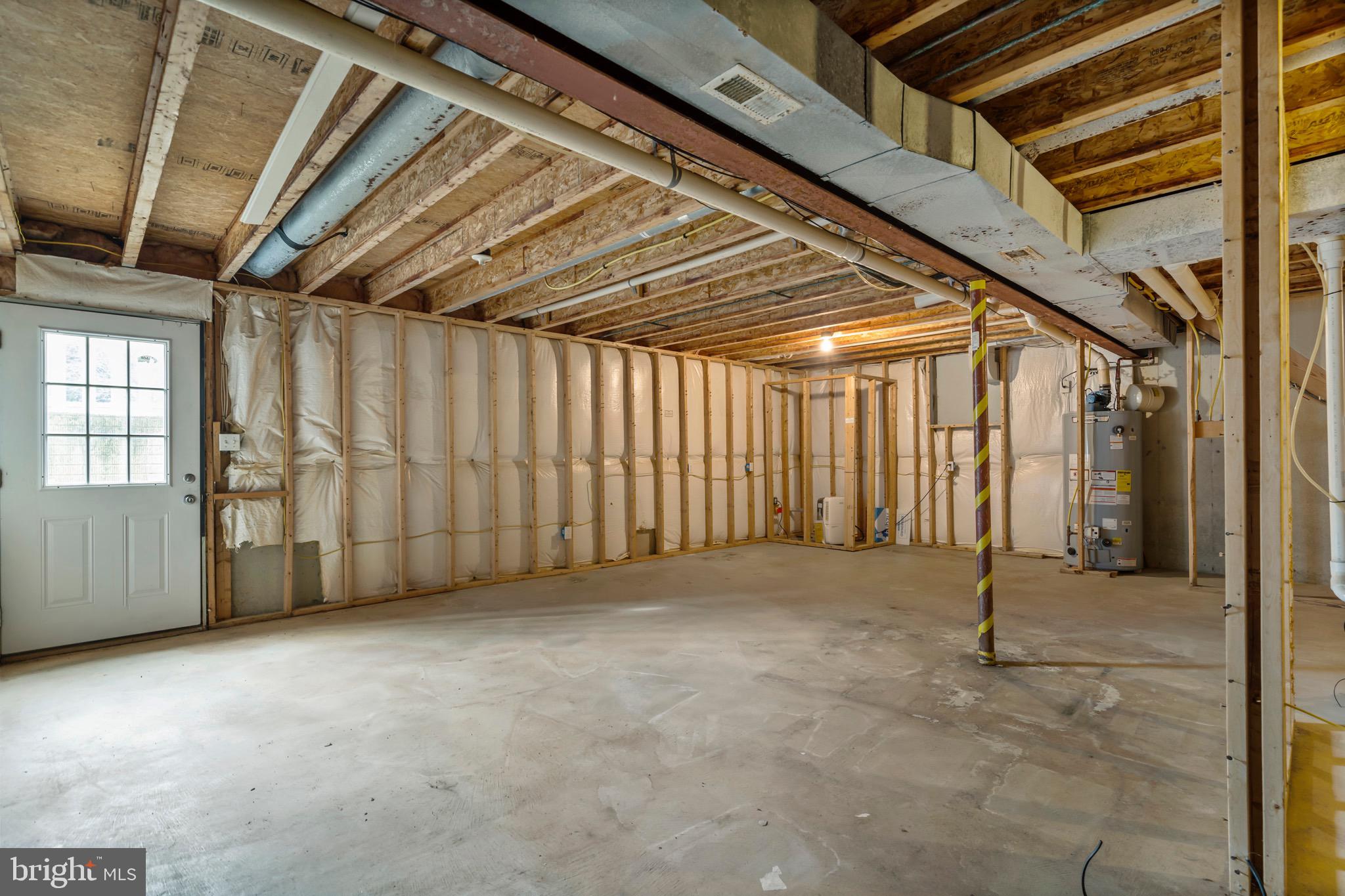 EMERALD HILLS ESTATES - Residential Lease