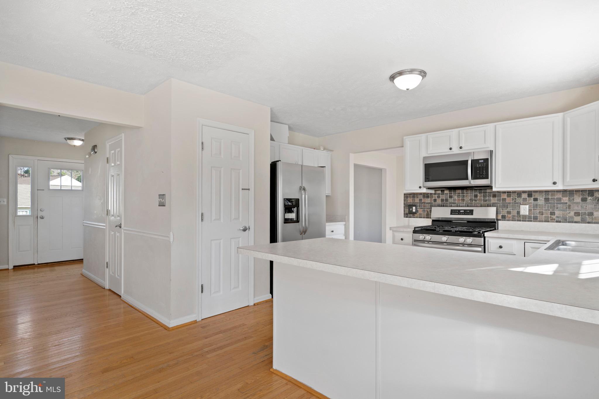 EMERALD HILLS ESTATES - Residential Lease