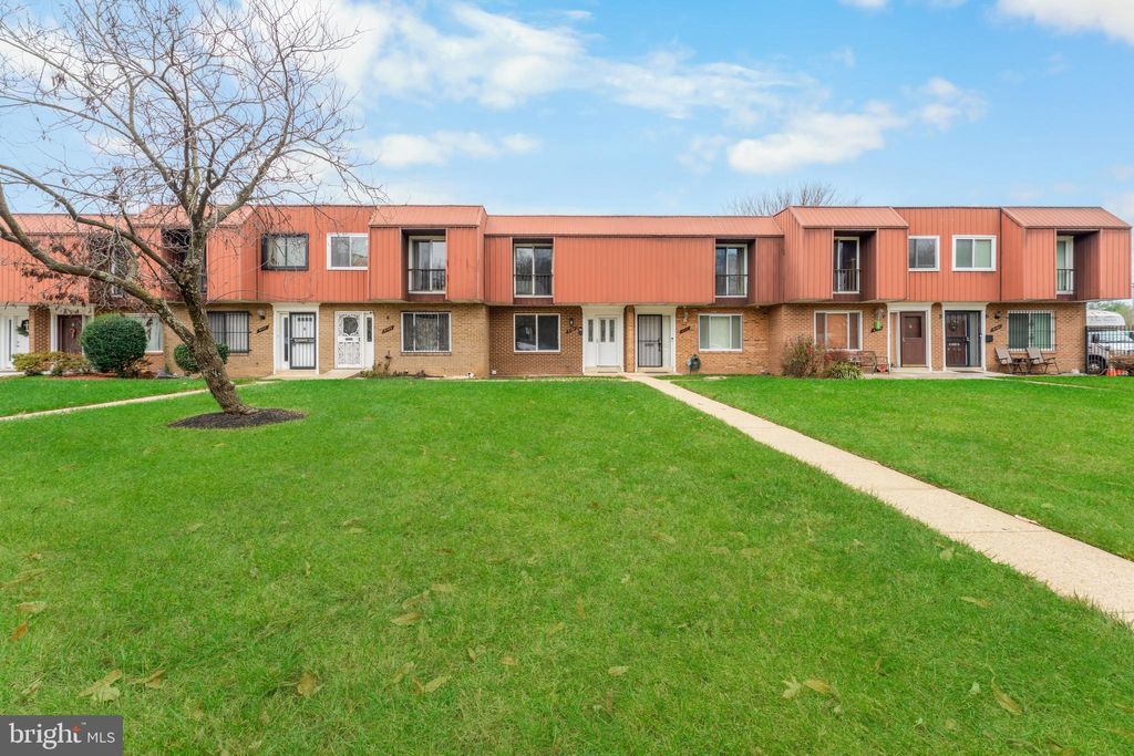 Photo of 4107 Massachusetts Avenue SE #9, WASHINGTON, DC 20019 (MLS # DCDC2234350)