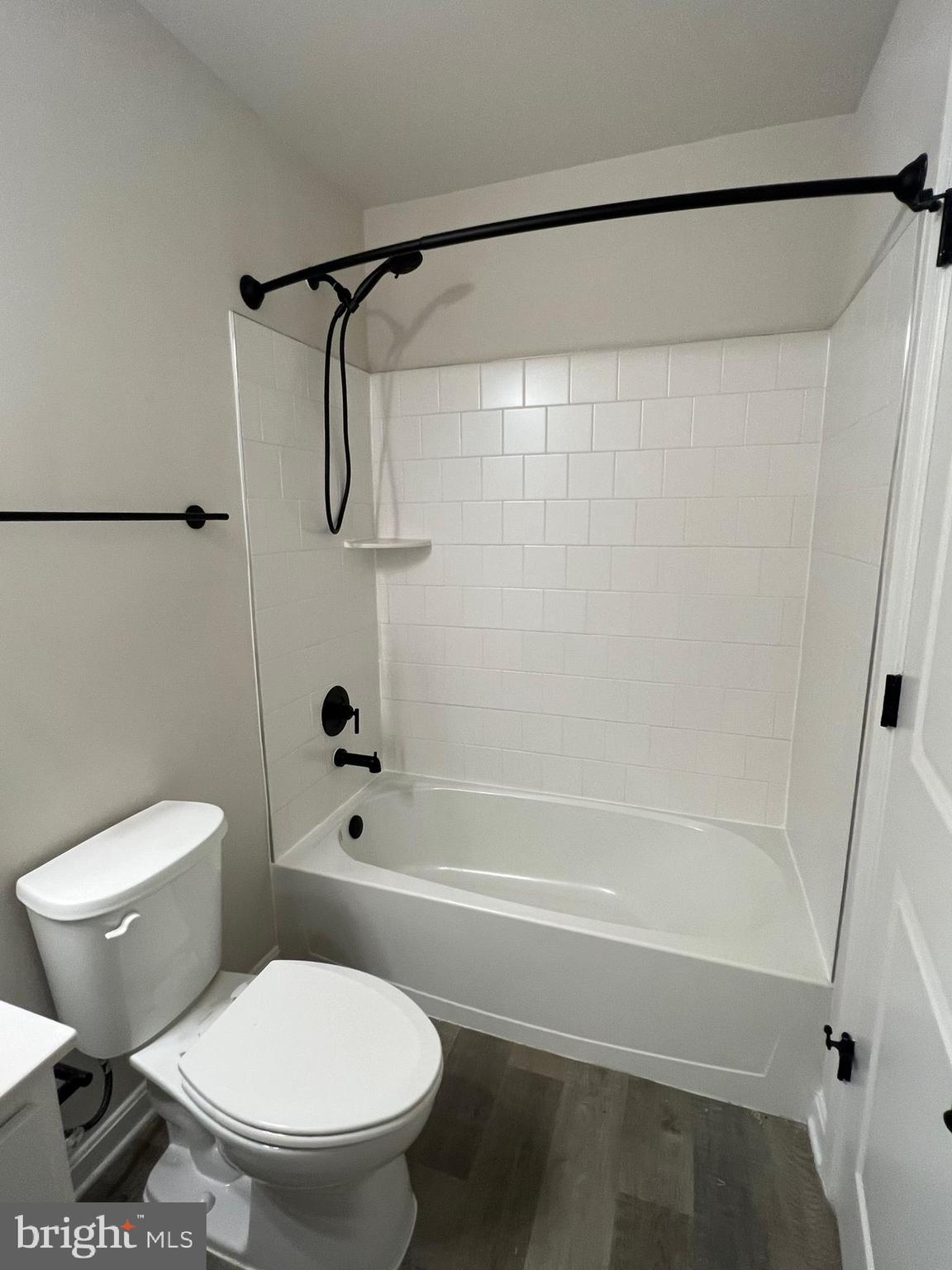 DILLON FARM - Residential Lease