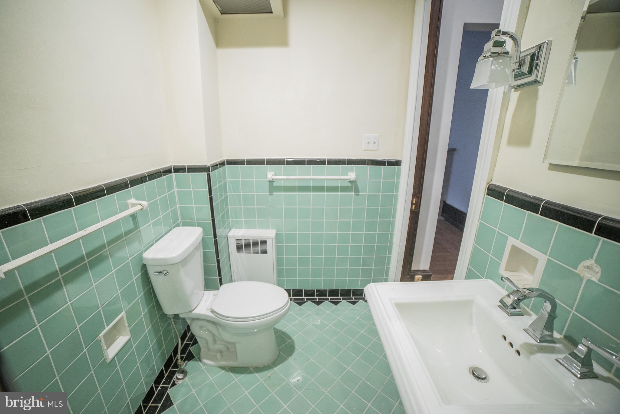 RITTENHOUSE SQUARE - Residential Lease