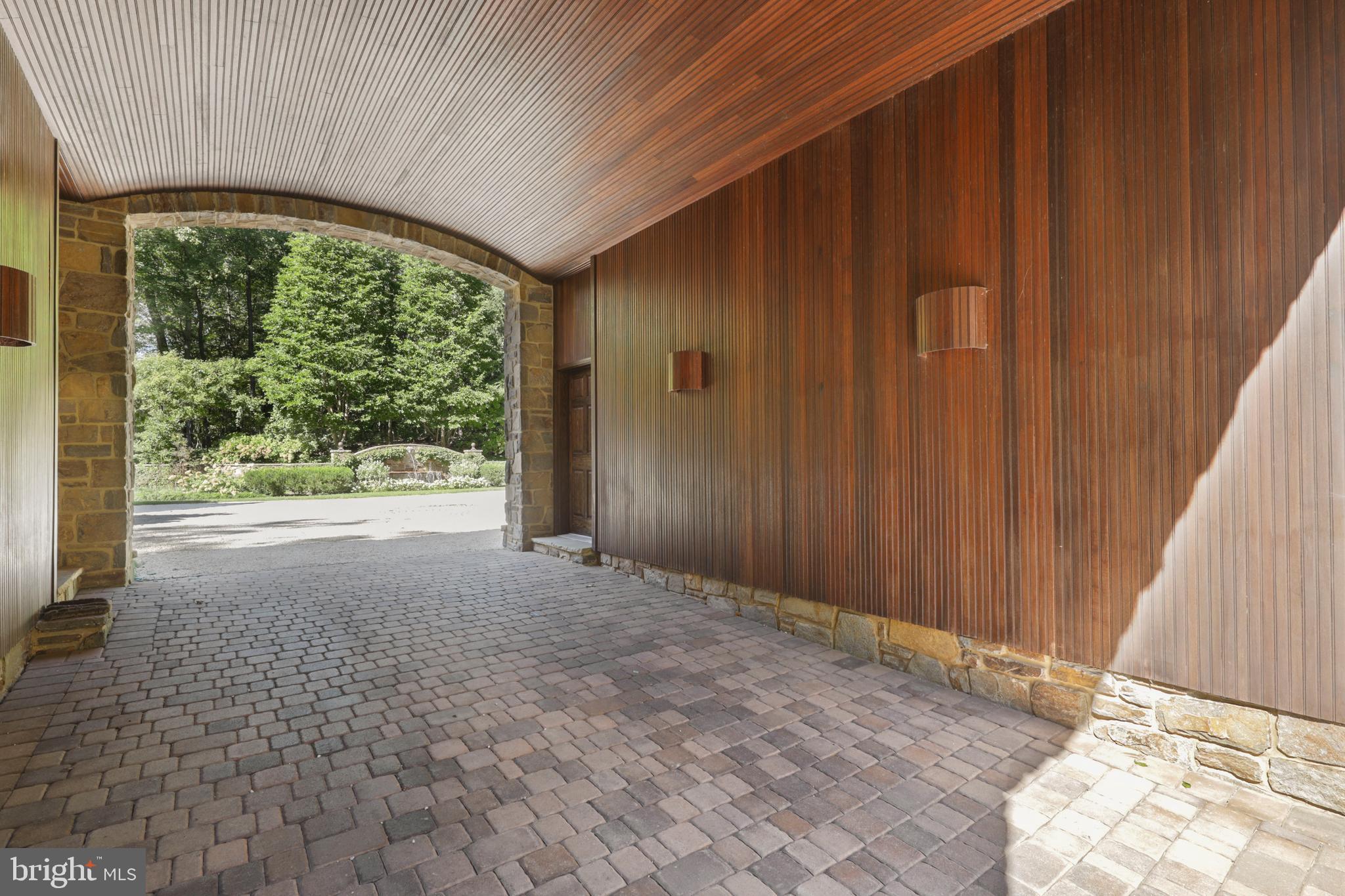 CAVES VALLEY GOLF CLUB - Residential