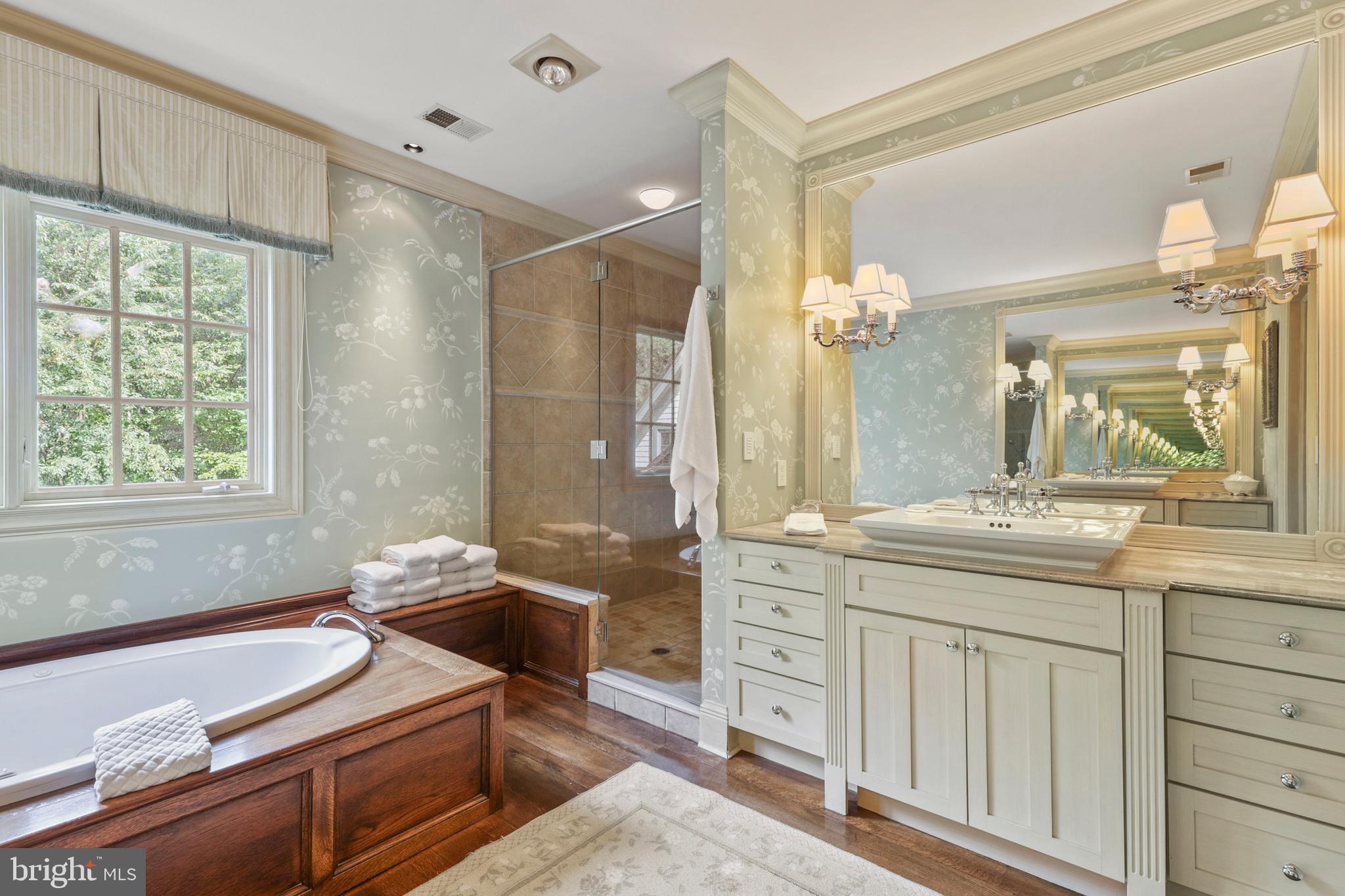 CAVES VALLEY GOLF CLUB - Residential