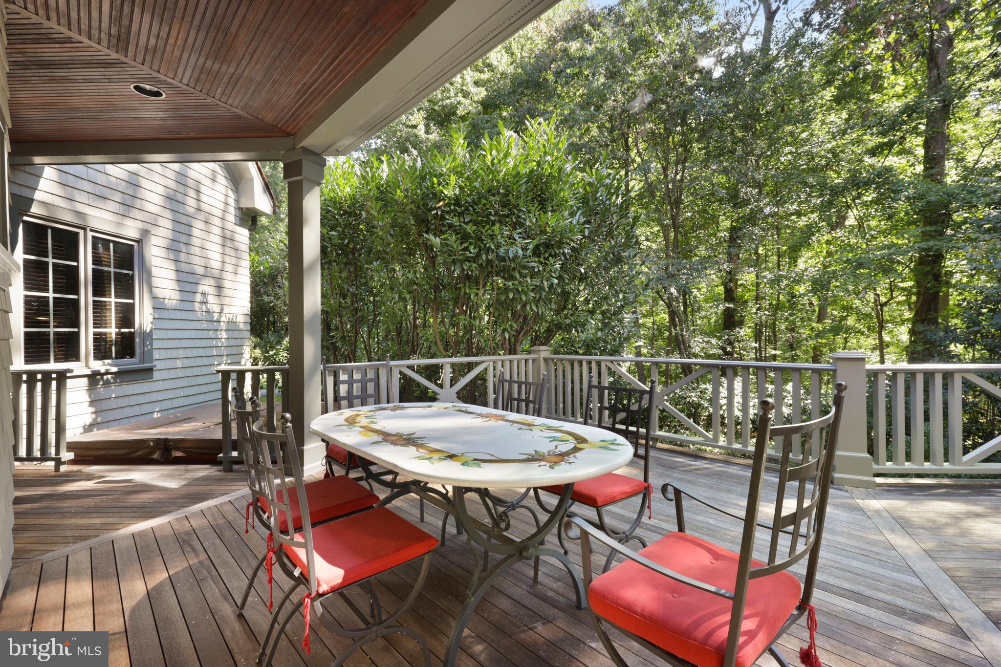 CAVES VALLEY GOLF CLUB - Residential