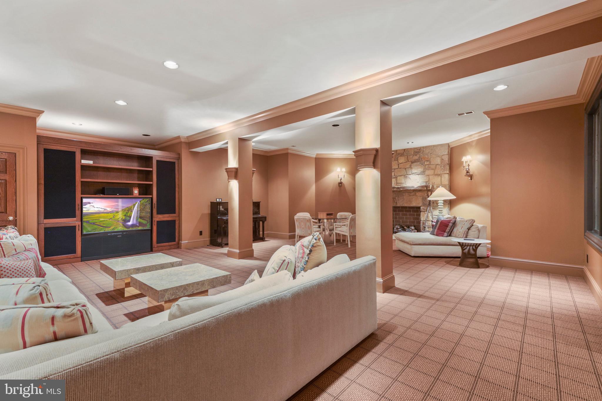 CAVES VALLEY GOLF CLUB - Residential