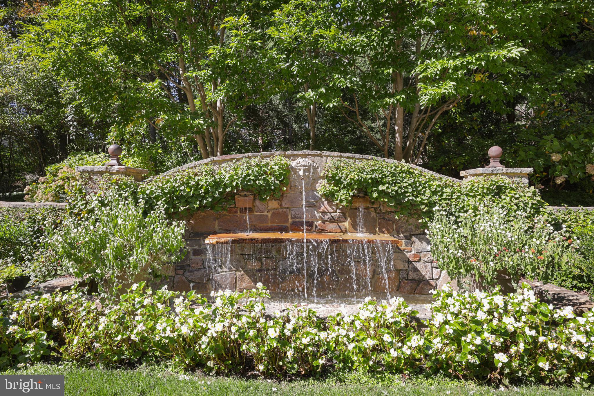 CAVES VALLEY GOLF CLUB - Residential