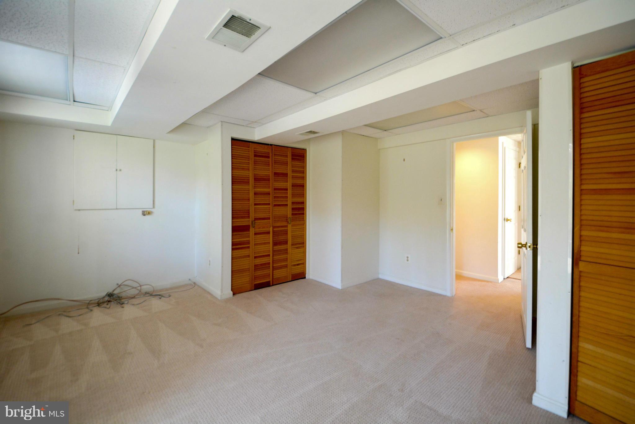 HUNTINGTON FOREST - Residential