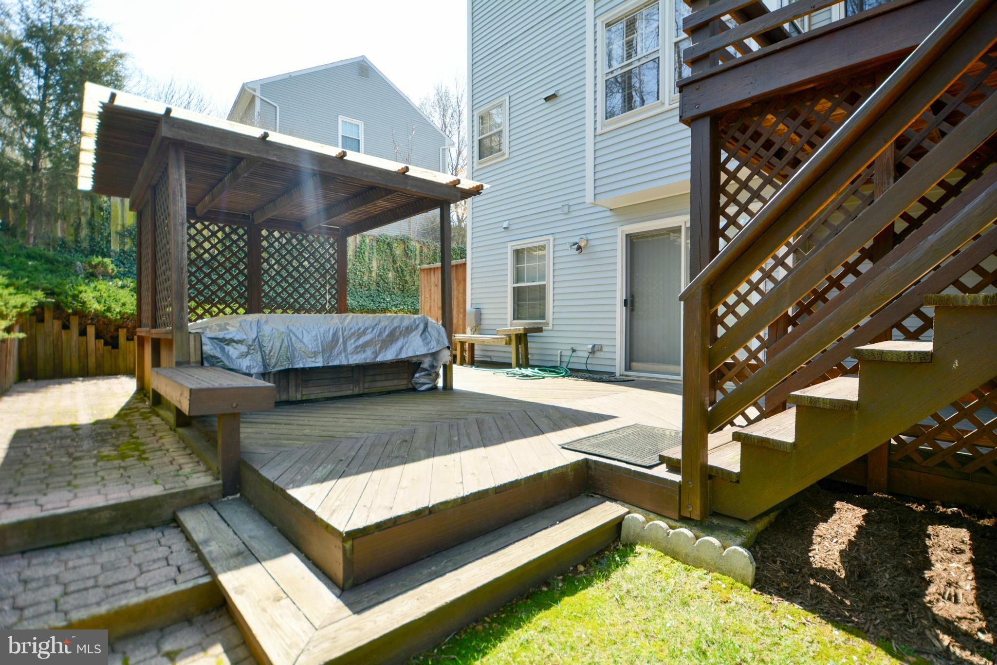 HUNTINGTON FOREST - Residential