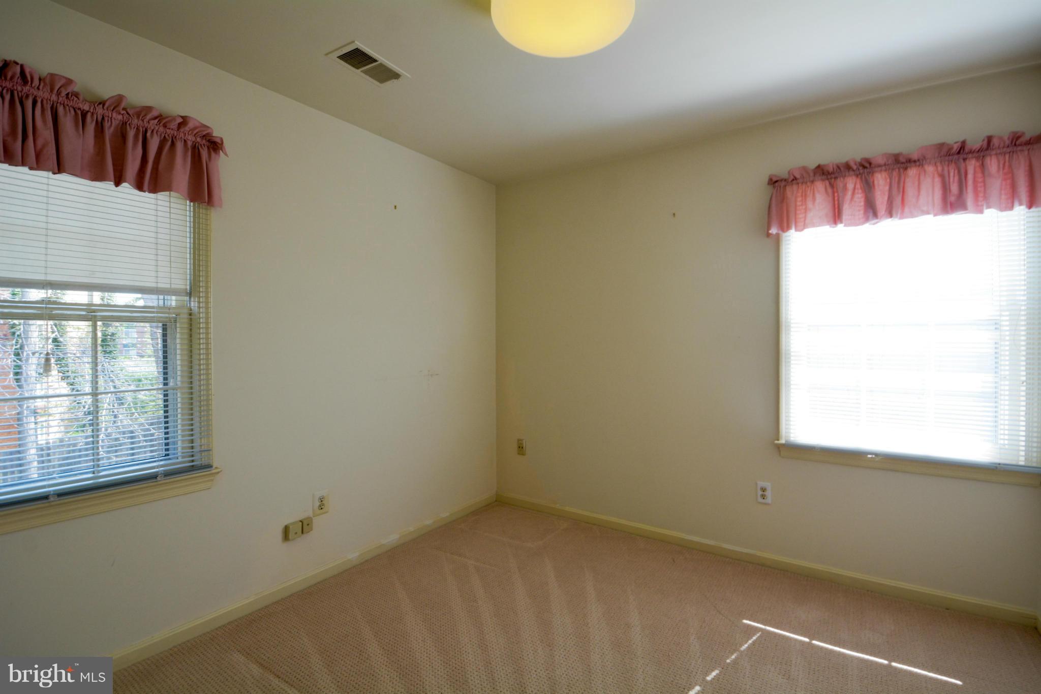 HUNTINGTON FOREST - Residential