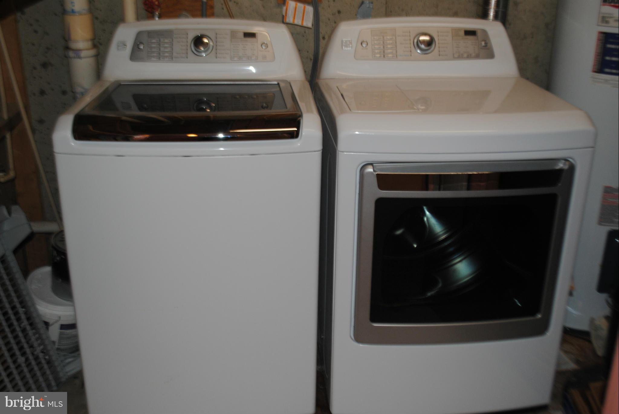 ESSEX PLACE - Residential