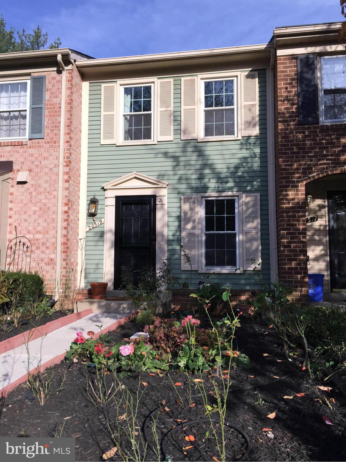 ESSEX PLACE - Residential