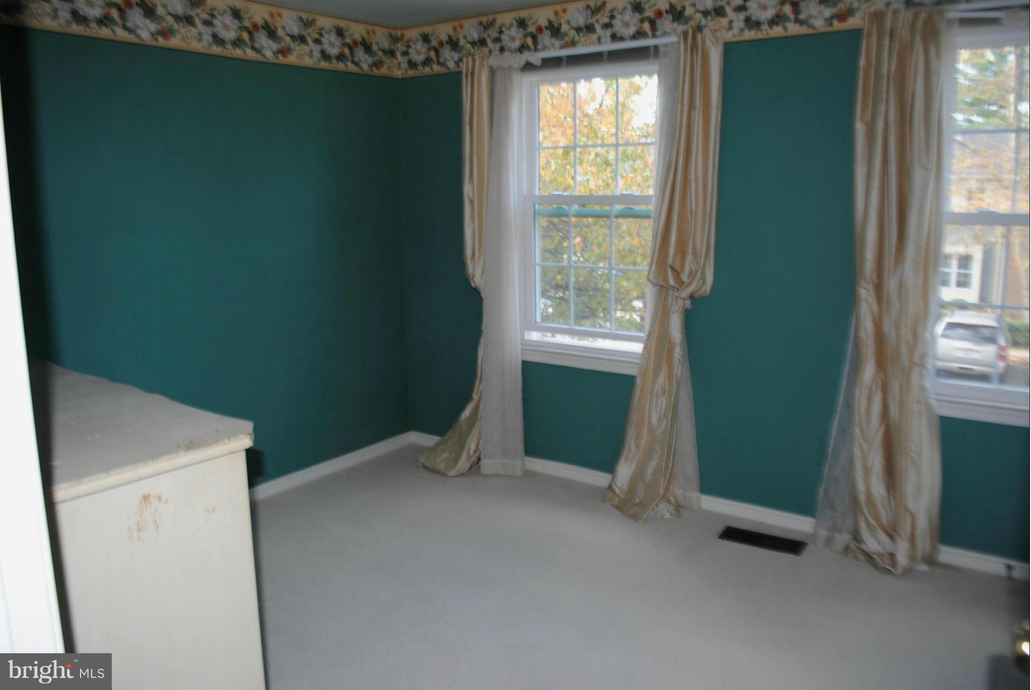 ESSEX PLACE - Residential