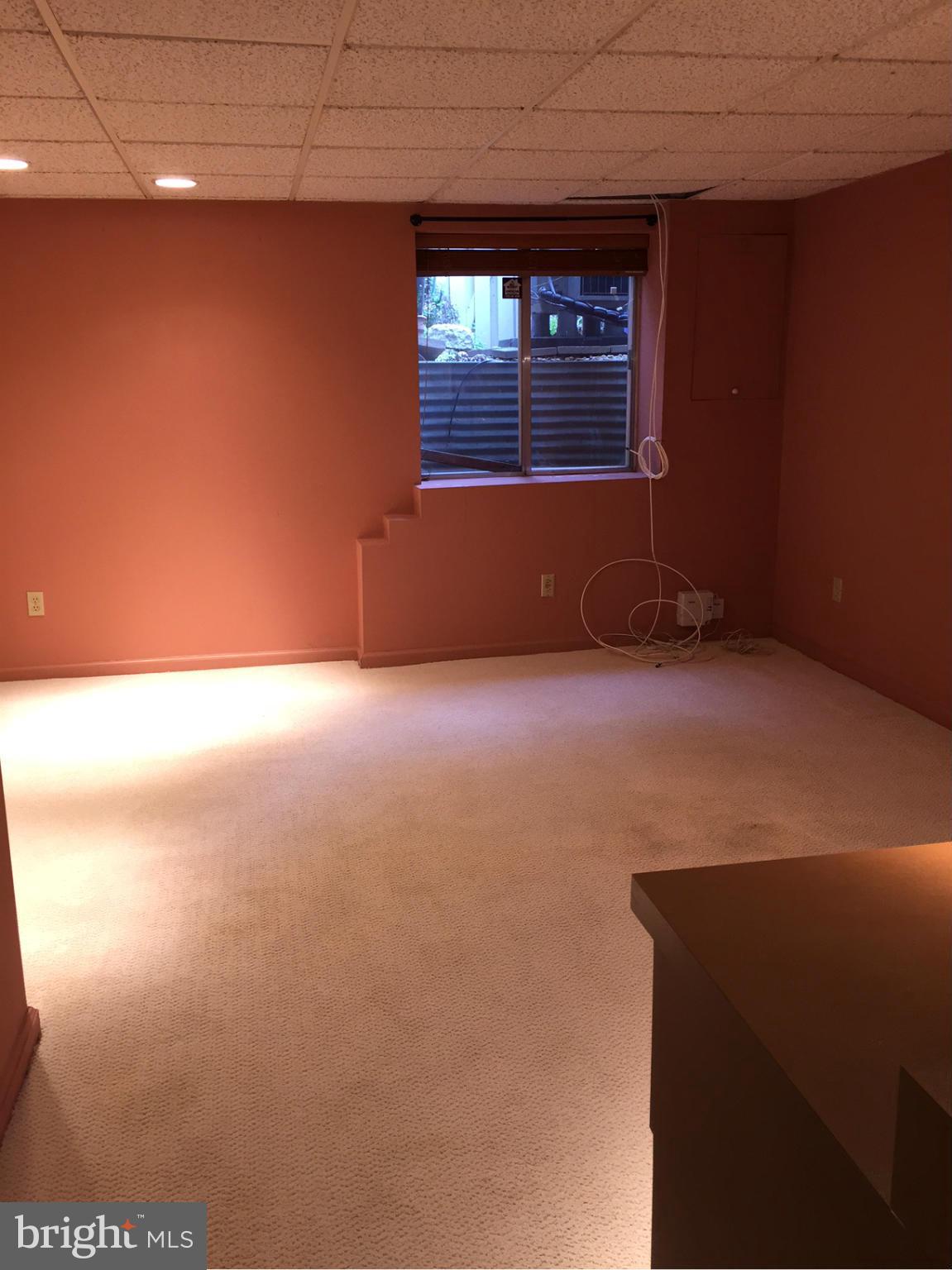 ESSEX PLACE - Residential