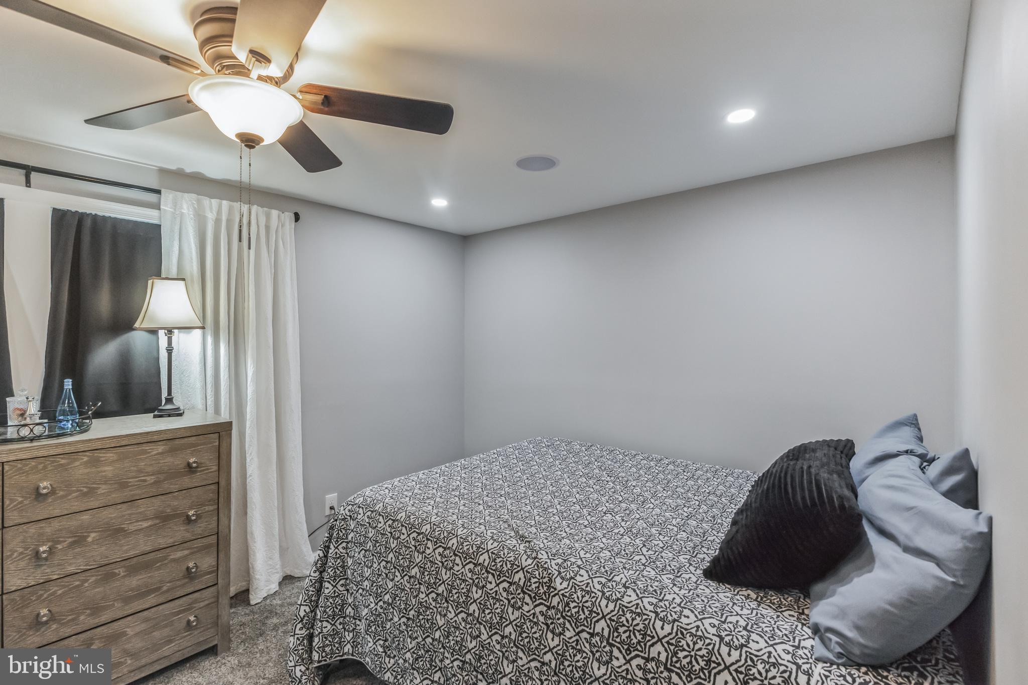 MANCHESTER - Residential