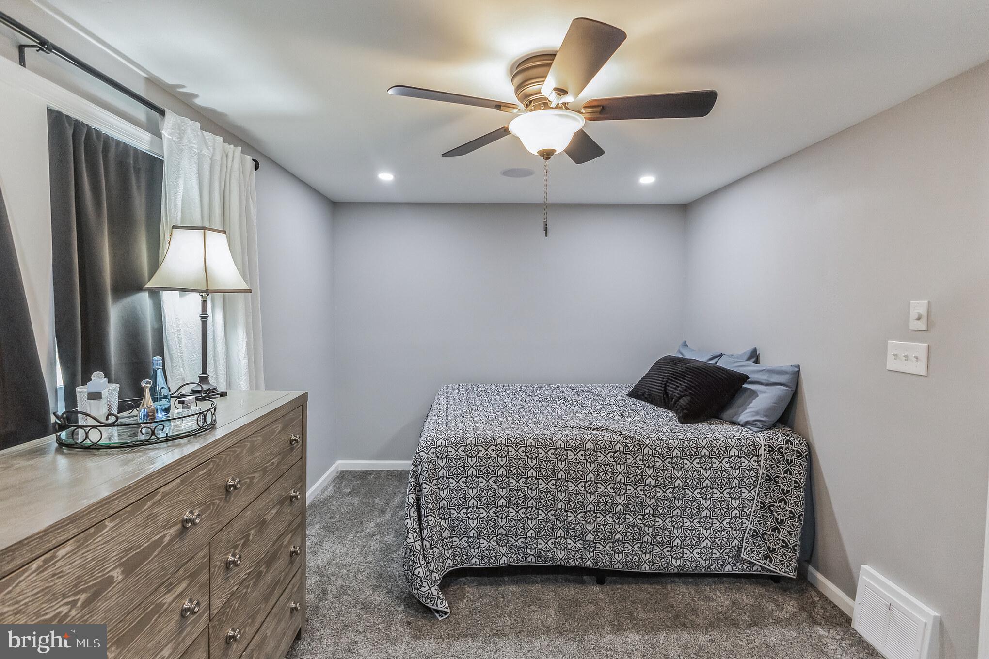 MANCHESTER - Residential