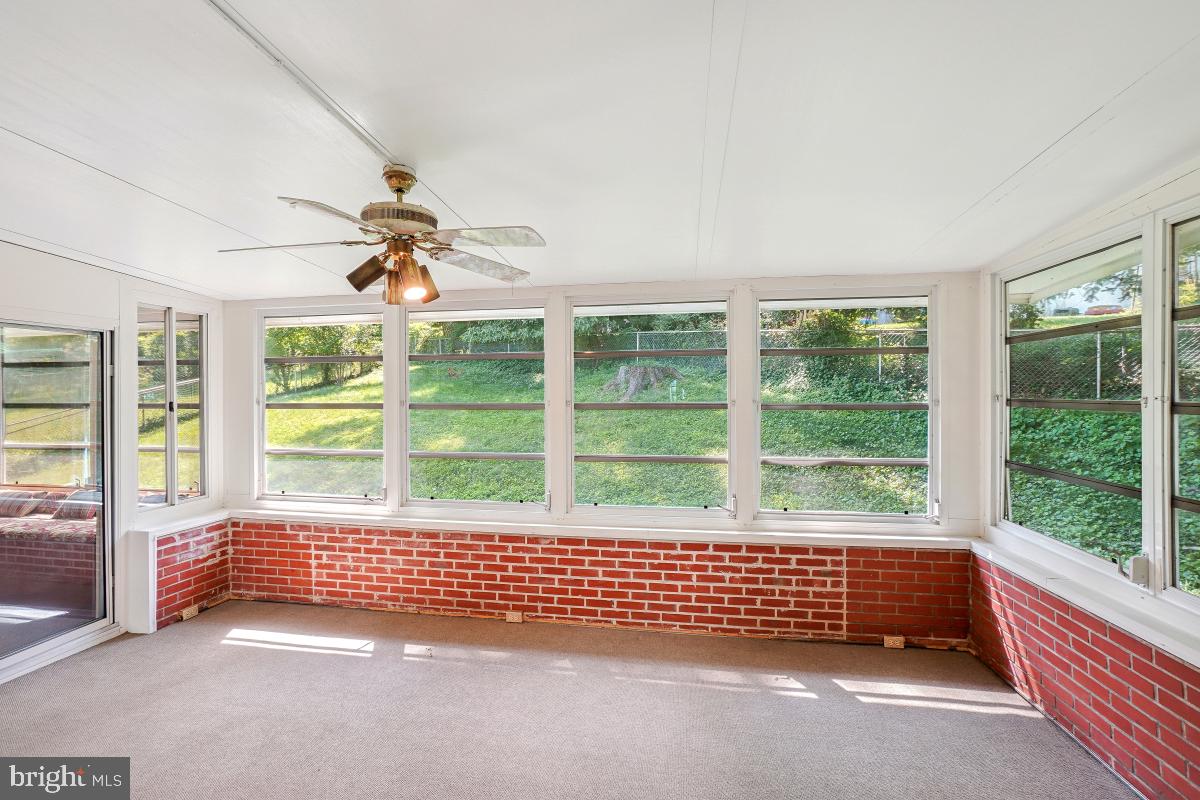 HUNGERFORD - Residential