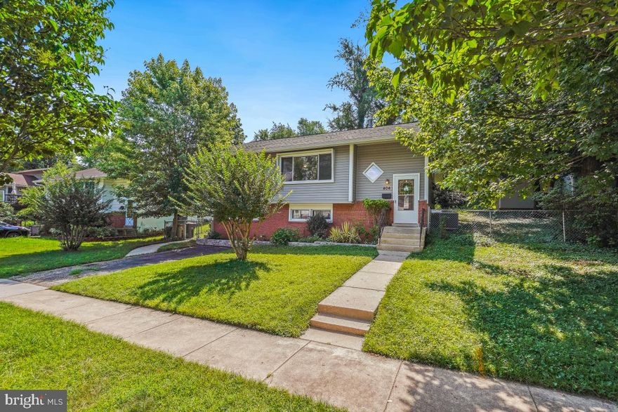 A SPLENDID SPLIT LEVEL HOME! Bring Your Crew to this Special Split. Open Concept Kitchen Overlooks Living Area with Panoramic Views and features a Bright Skylight. Elegant Woodwork featuring Tall Oak Cabinetry with Pull-out Shelves & Gas Cooking. Gleaming Oak Hardwood Floors and Attractive Oak Railings. Upper Level is Drenched with the Sunshine of Multiple Skylights +++ Entertain Most of the Year with Meals in Your Secluded Sunroom Overlooking the Private Backyard. You'll Love the Amazing Primary Bedroom Suite Privately Hidden & featuring a Fantastic Ensuite Bath with Jacuzzi Soaking Tub, a Huge Separate Shower & a Walk-in Closet with Custom Organizers. Updated Amenities Include: 50 gallon Water Heater 2024 / New Vinyl Siding & Oversized Gutters 2022 / Newly Installed HVAC System 2021 & New Architectural Roof in 2019! All the Major Projects DONE ✅  💲 Beautifully Updated Baths. A Bright, Pretty Kitchen. Conveniently Located Within Walking Distance to Metro, Walk 2 Blocks to Sought After Bayard Rustin Elementary School & Richard Montgomery High School /  3 Enchanting Rockville Parks including 40+ Acre Dogwood Park with Baseball, Basketball, Tennis / Pickleball Courts plus Hike / Bike Paths. Sweet Elwood Smith Parkland with Tot-Lots & Historic Dawson Park.... HURRY this Home is Freshly Painted, Immaculately Clean & Ready for YOU!! A VERY Special Price Adjustment.....