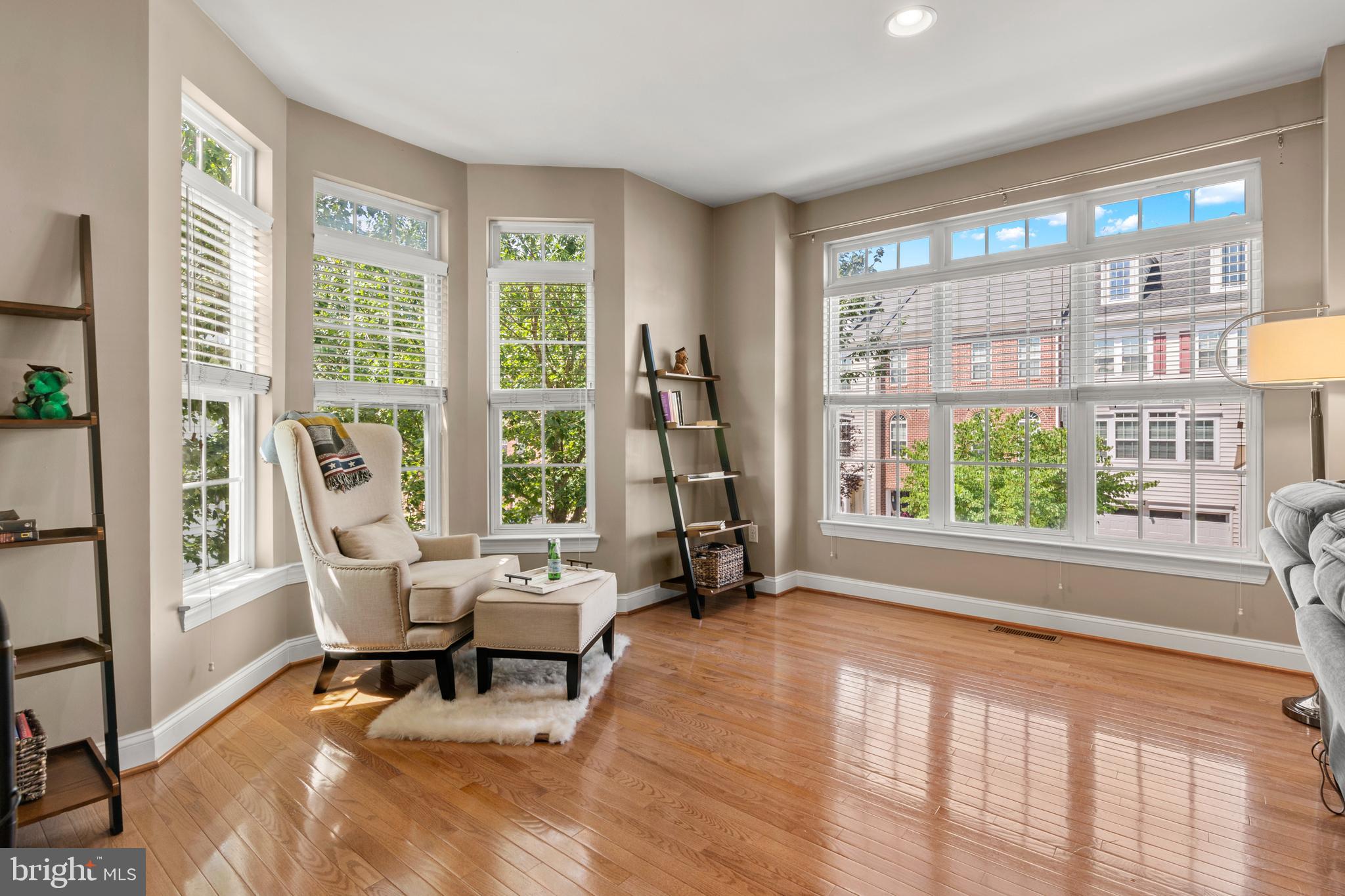 EMERSON - Residential