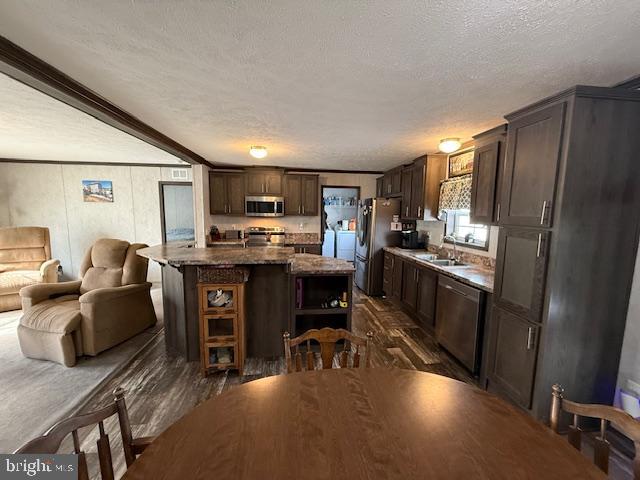 EAGLE VIEW MOBILE HOME PK - Residential