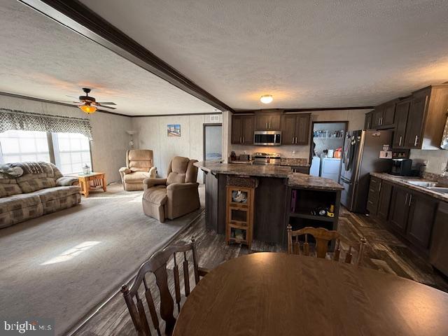 EAGLE VIEW MOBILE HOME PK - Residential