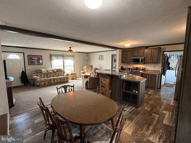 EAGLE VIEW MOBILE HOME PK - Residential