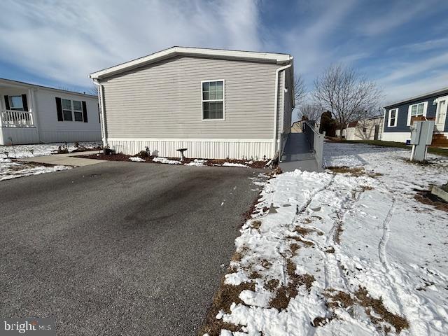 EAGLE VIEW MOBILE HOME PK - Residential