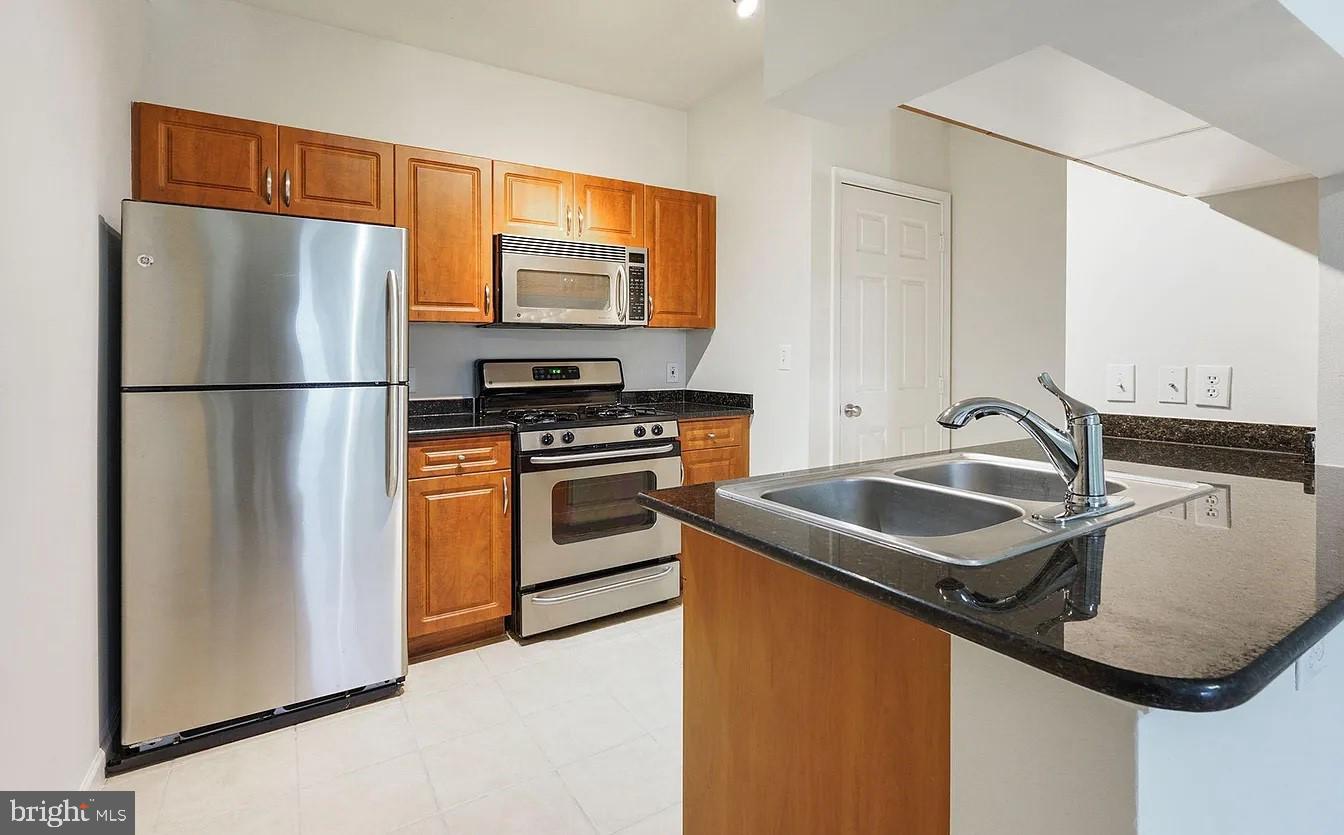 12921 CENTRE PARK CIRCLE 303