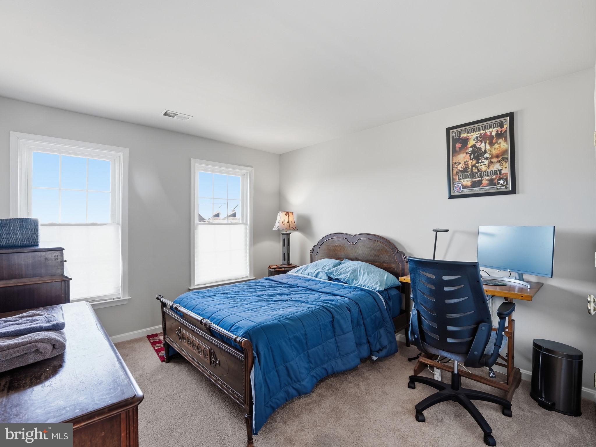 LAUREL HILL LANDBAY - Residential