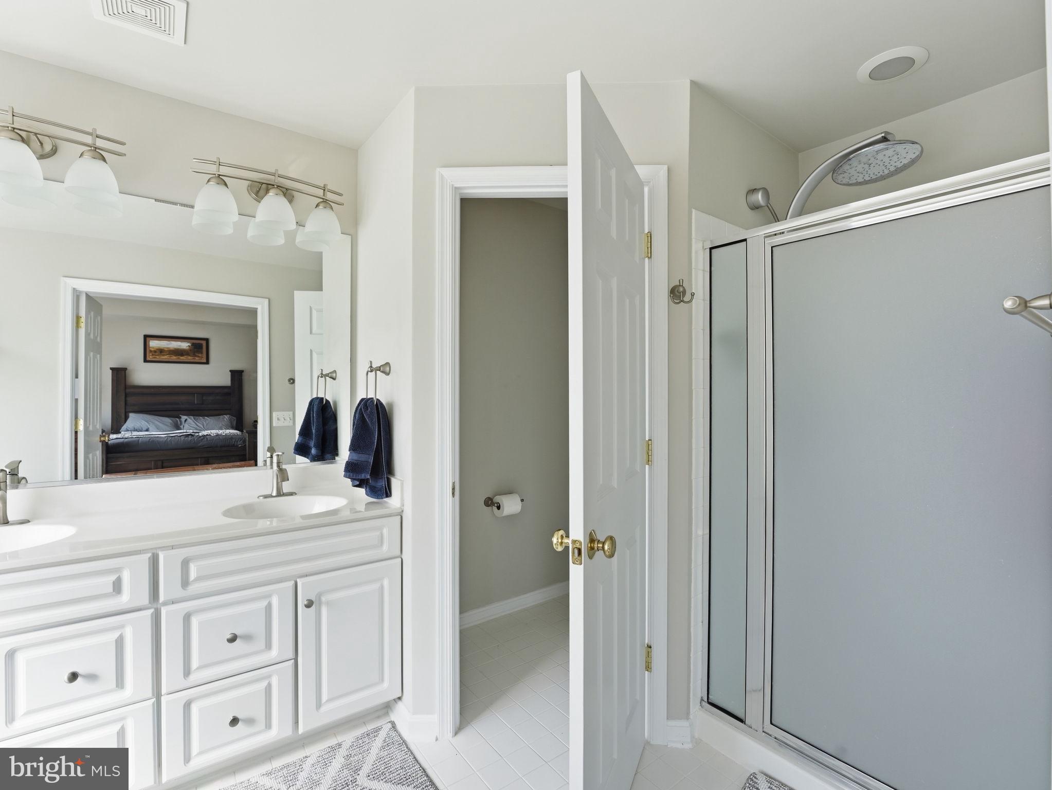 LAUREL HILL LANDBAY - Residential