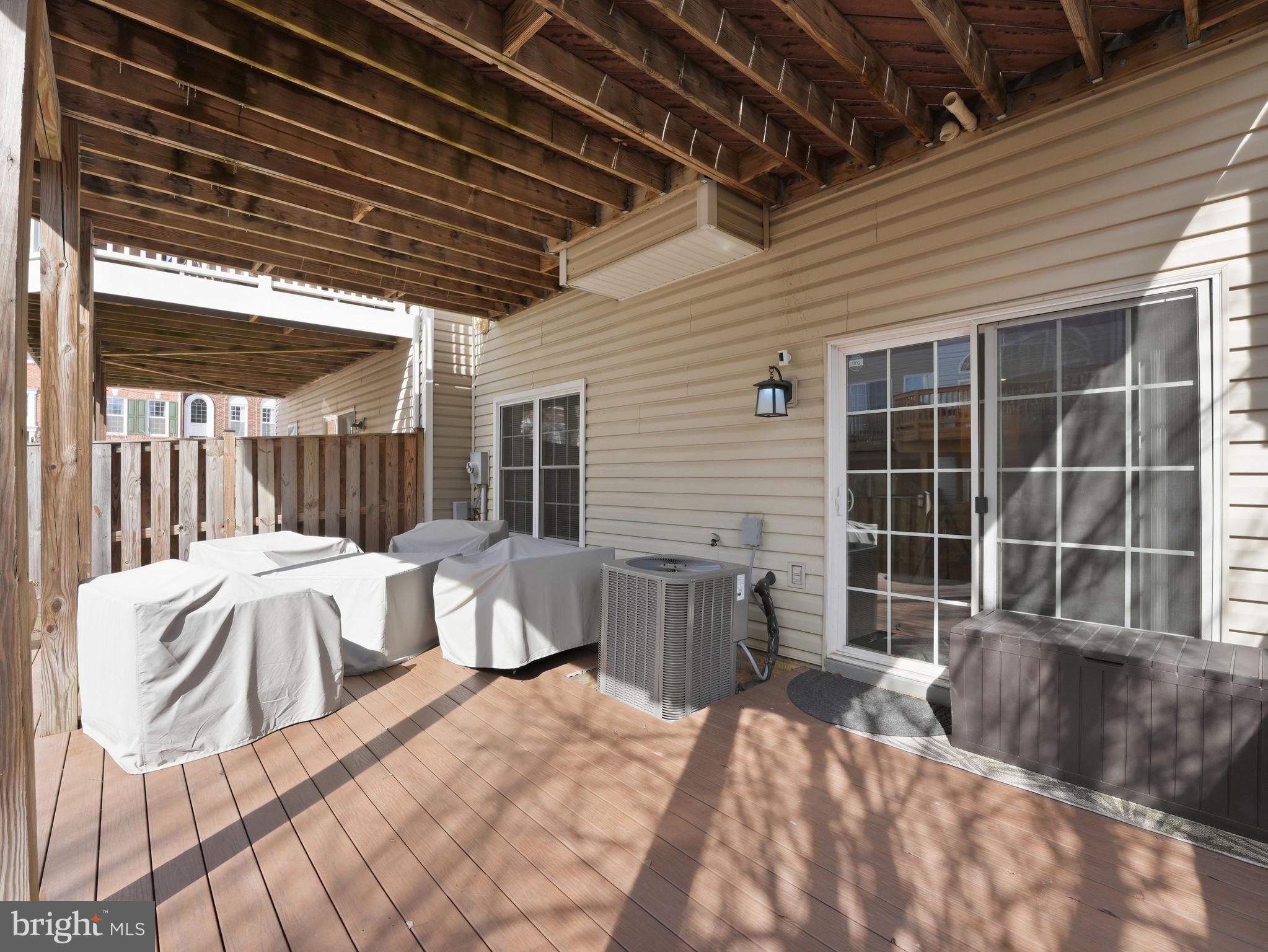 LAUREL HILL LANDBAY - Residential