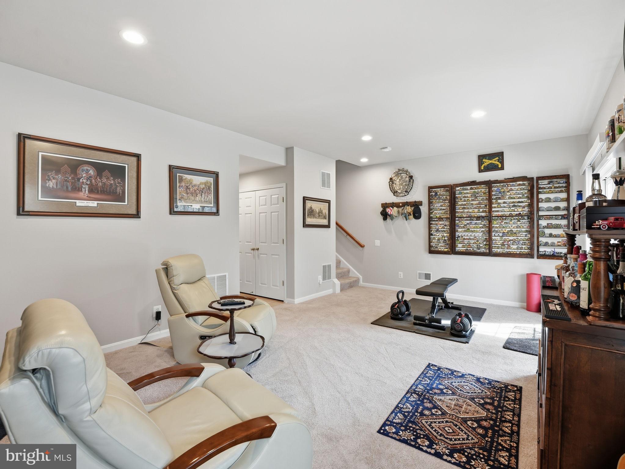 LAUREL HILL LANDBAY - Residential