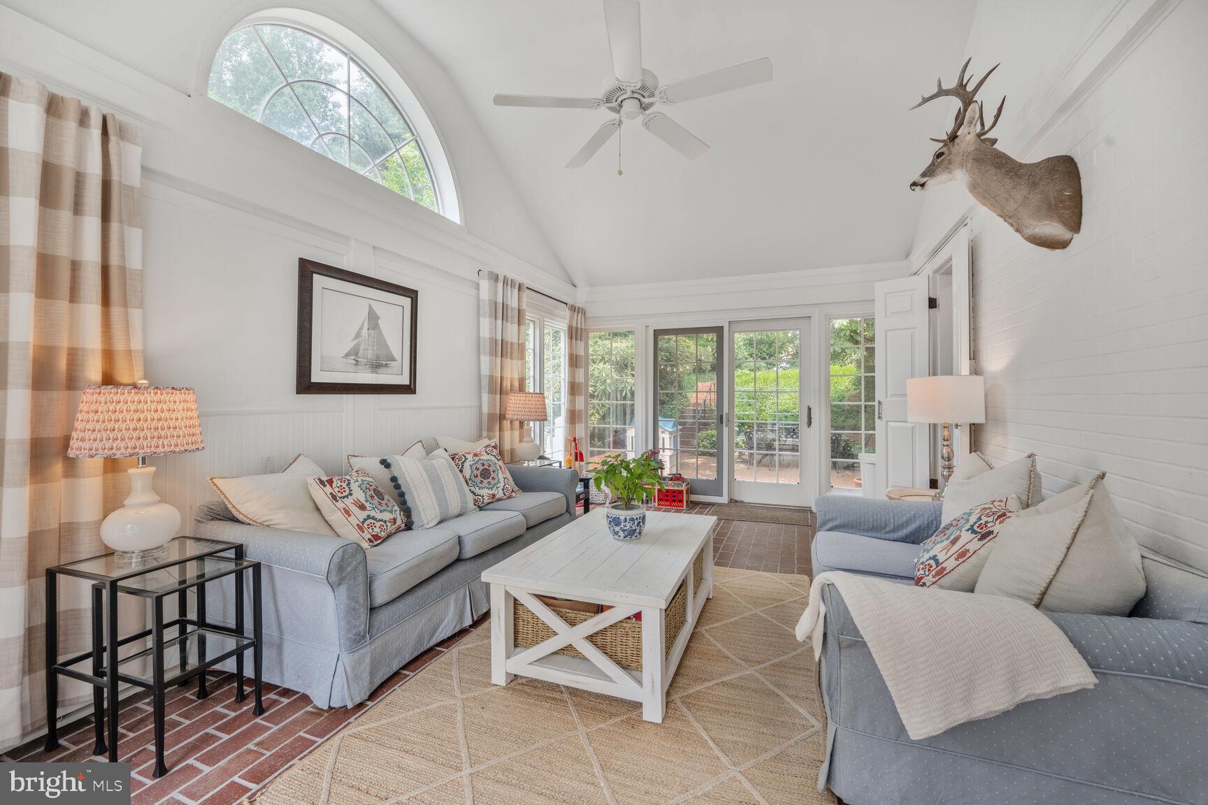 WESTMORELAND HILLS - Residential