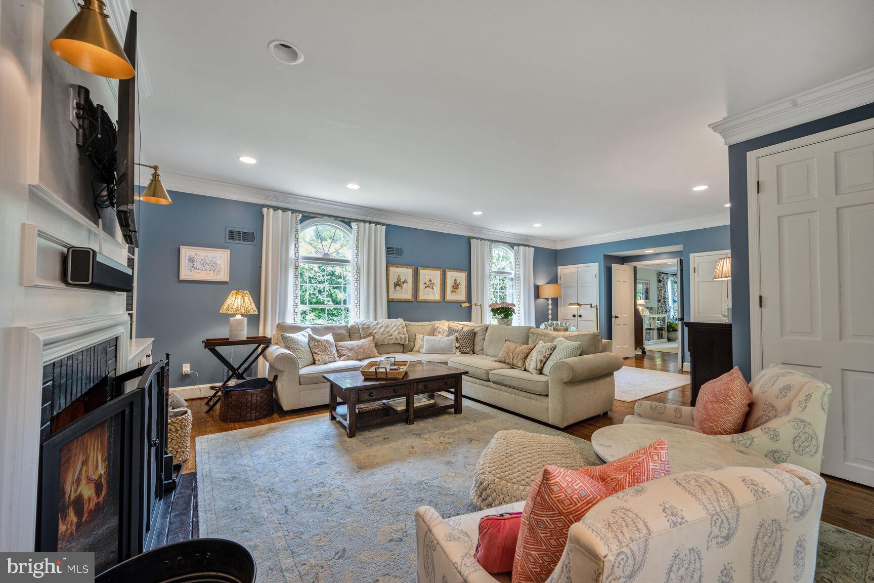 WESTMORELAND HILLS - Residential