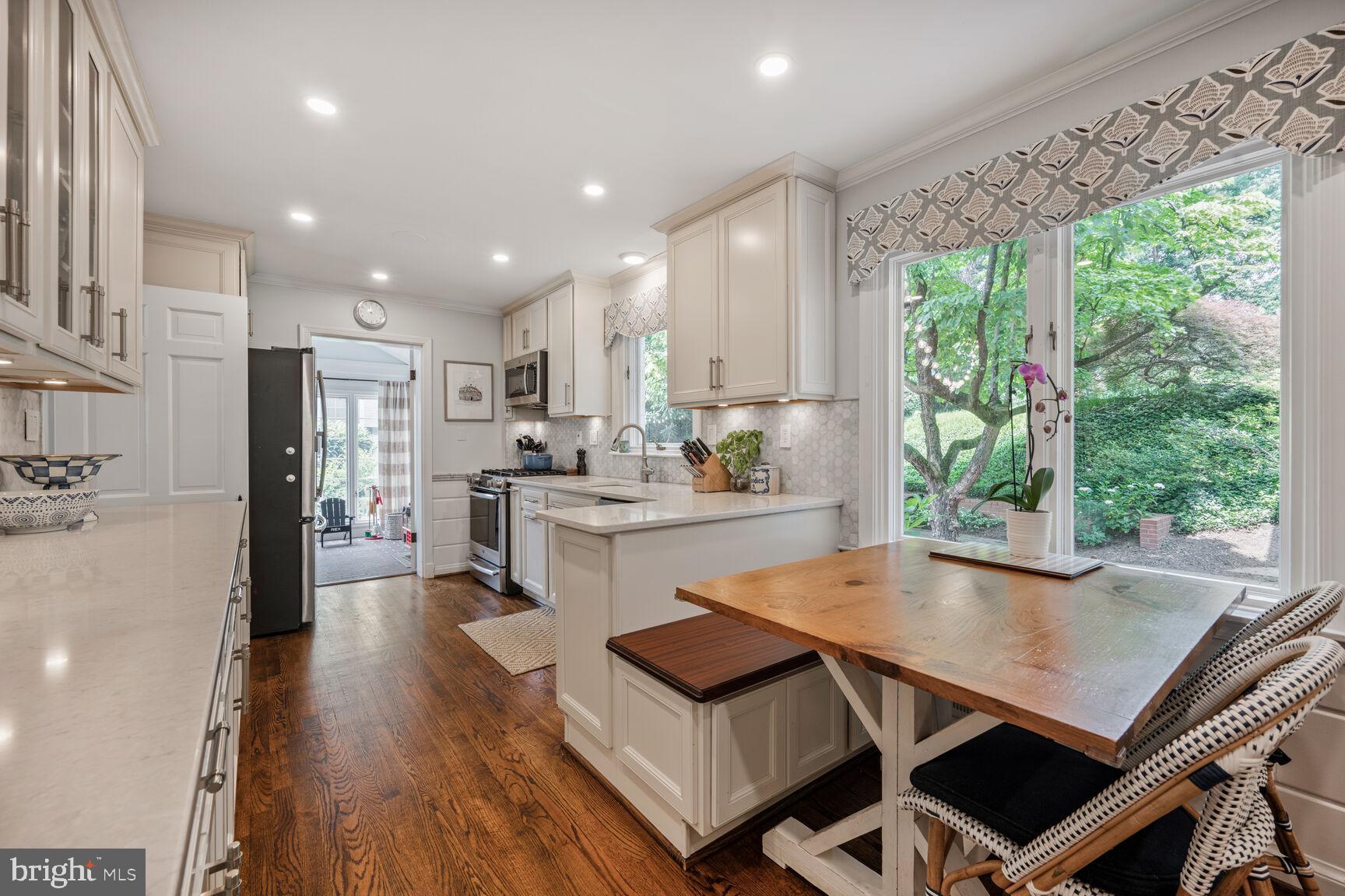 WESTMORELAND HILLS - Residential