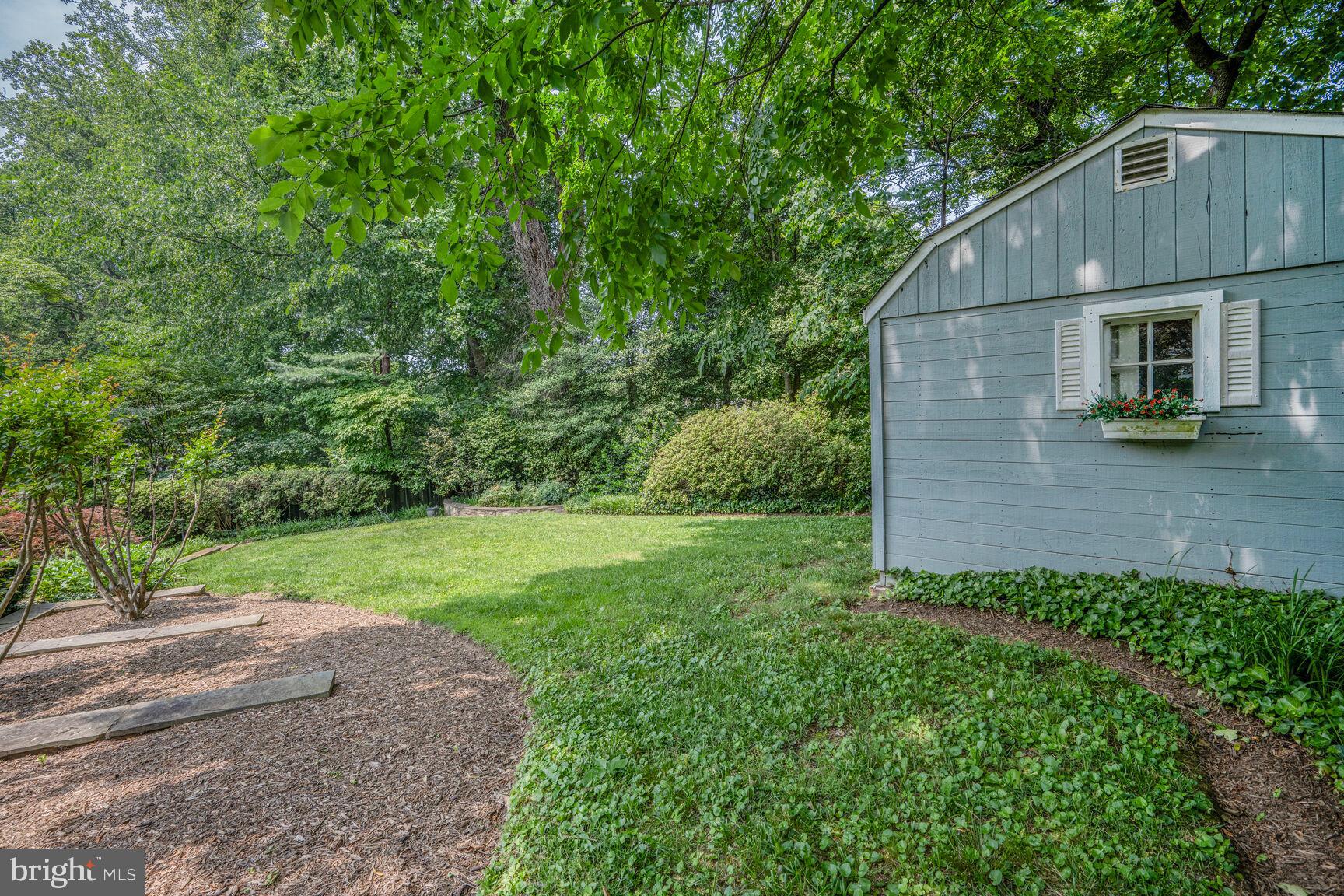 WESTMORELAND HILLS - Residential