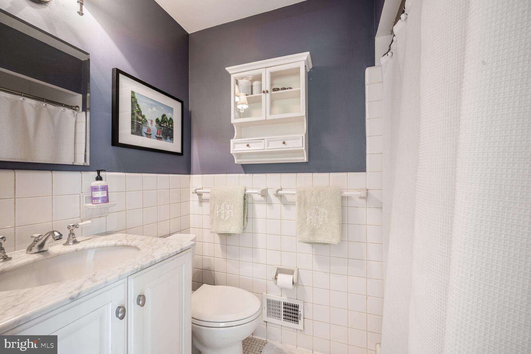 WESTMORELAND HILLS - Residential