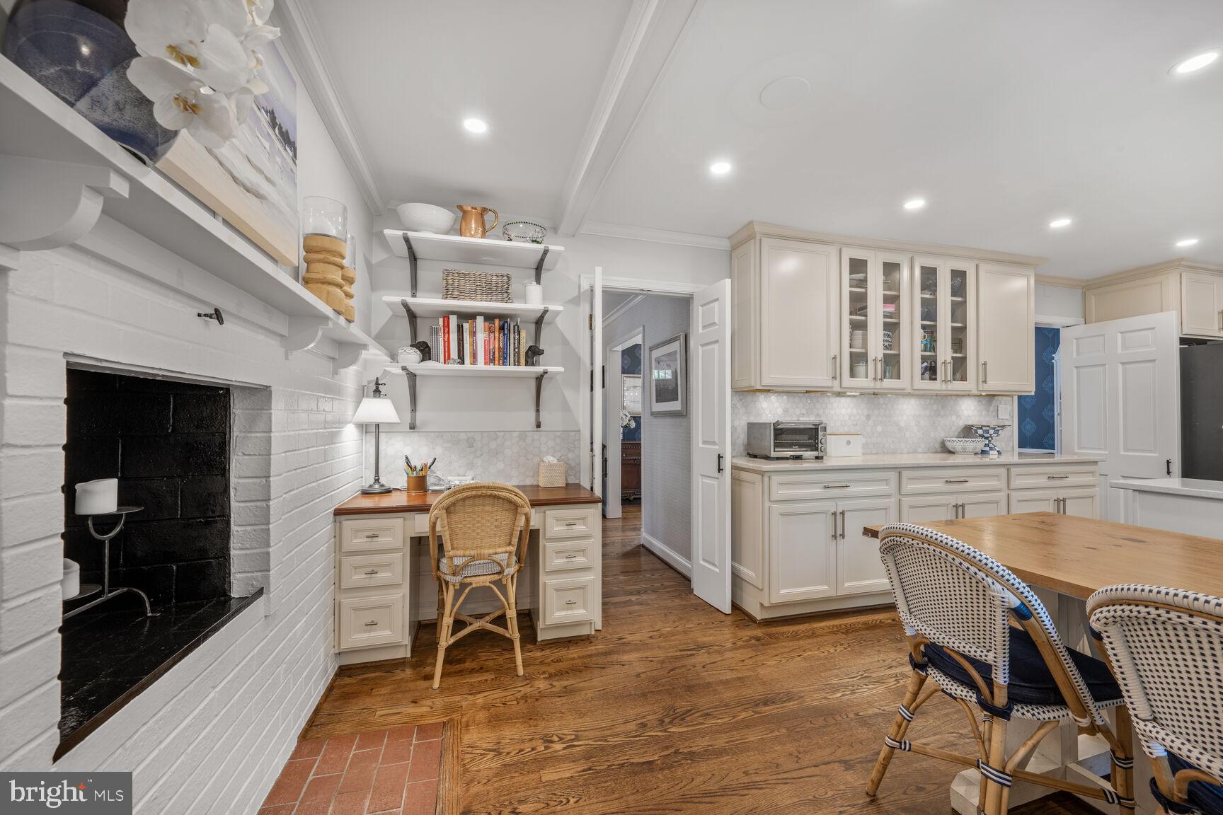 WESTMORELAND HILLS - Residential