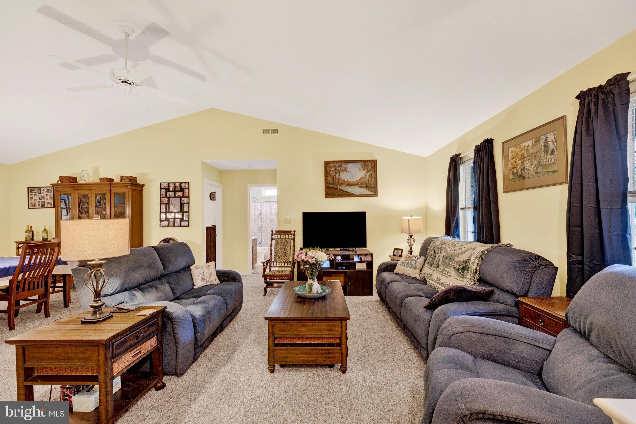 19 SCENIC DRIVE