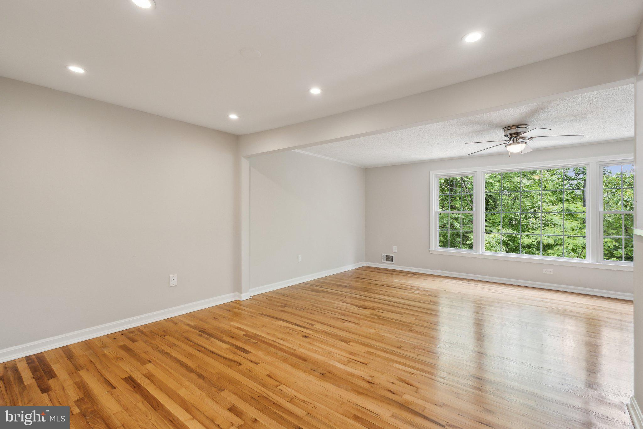 GREENWICH HILL - Residential Lease